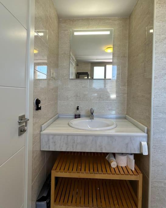 Atico Puerto Marina 2 Hab Con Piscina, 500M De La Plata Apartment Torremolinos Bagian luar foto
