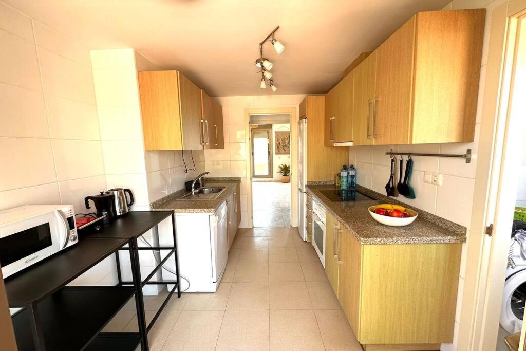 Atico Puerto Marina 2 Hab Con Piscina, 500M De La Plata Apartment Torremolinos Bagian luar foto