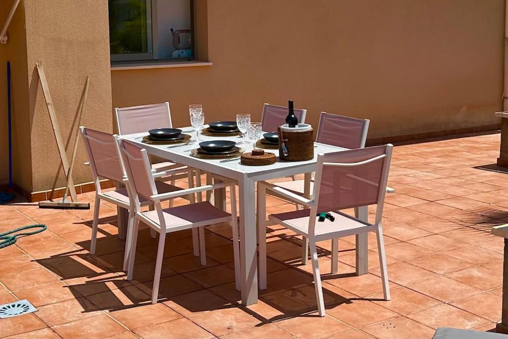 Atico Puerto Marina 2 Hab Con Piscina, 500M De La Plata Apartment Torremolinos Bagian luar foto