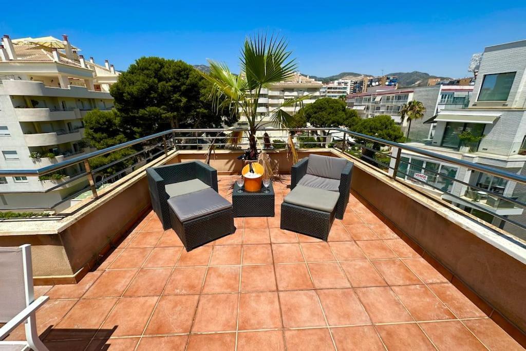 Atico Puerto Marina 2 Hab Con Piscina, 500M De La Plata Apartment Torremolinos Bagian luar foto