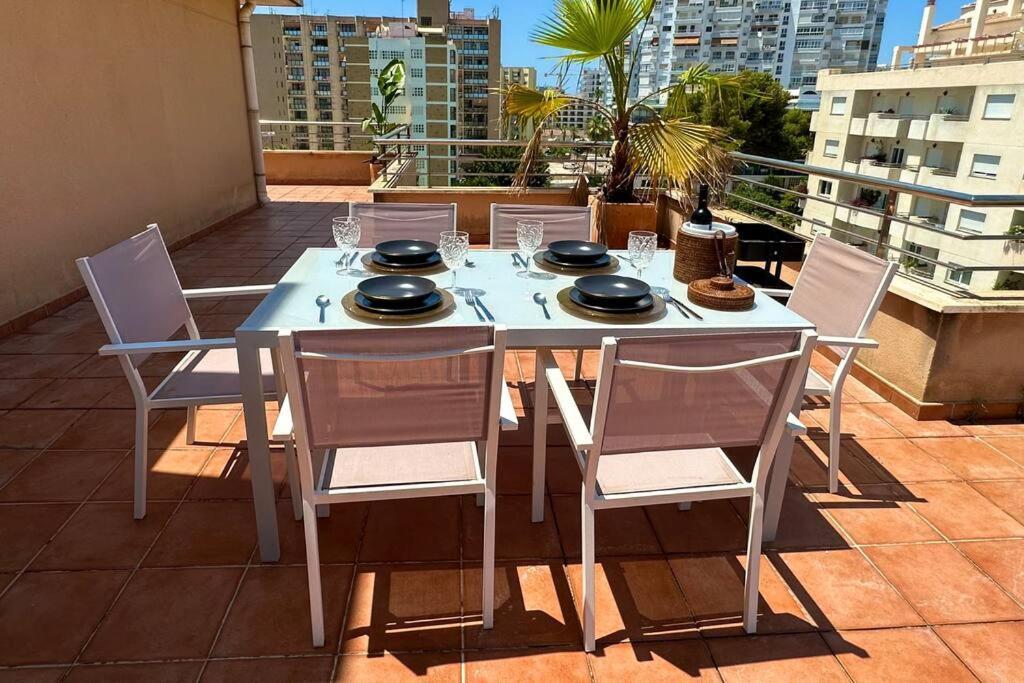 Atico Puerto Marina 2 Hab Con Piscina, 500M De La Plata Apartment Torremolinos Bagian luar foto