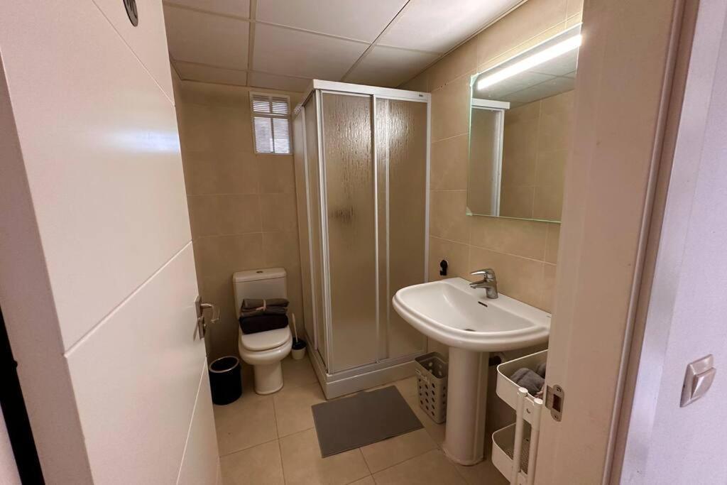 Atico Puerto Marina 2 Hab Con Piscina, 500M De La Plata Apartment Torremolinos Bagian luar foto