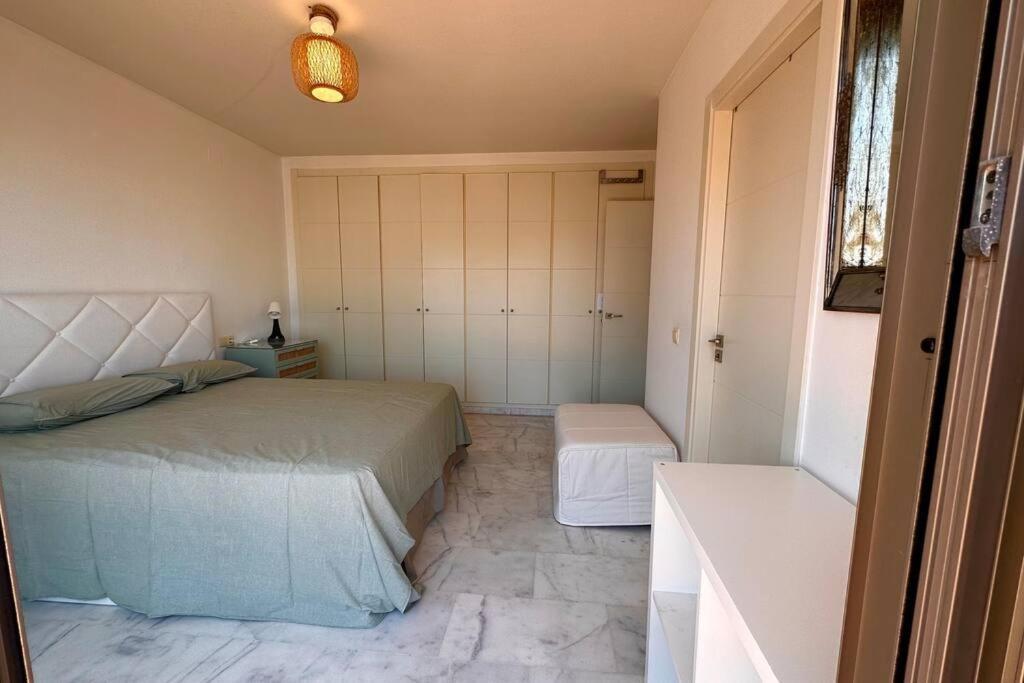 Atico Puerto Marina 2 Hab Con Piscina, 500M De La Plata Apartment Torremolinos Bagian luar foto