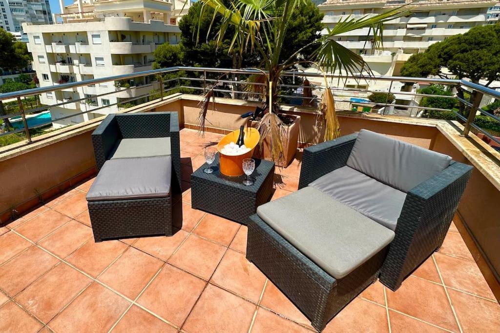 Atico Puerto Marina 2 Hab Con Piscina, 500M De La Plata Apartment Torremolinos Bagian luar foto